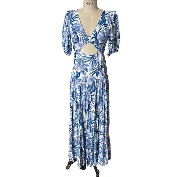 NWOT Seven Wonders Kiah Blue Floral Tiered Cutout Backless Maxi Dress Size Small - Picture 3 of 11